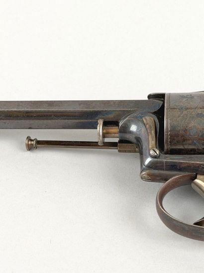 Revolver à broche de luxe, six coups, calibre...