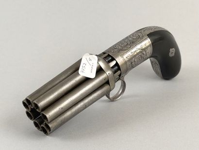 Important revolver poivrière Mariette, 8...