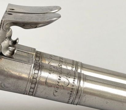 Important pistolet double à silex, aux armes...