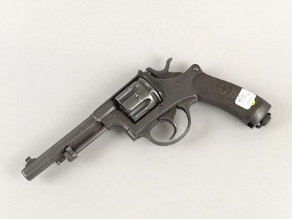 Revolver suisse modèle 1882, calibre 7,5...