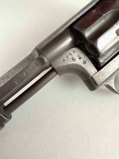 Revolver suisse modèle 1882, calibre 7,5...