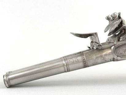 Important pistolet double à silex, aux armes...