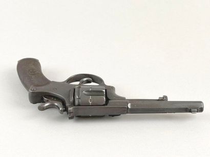 Revolver suisse modèle 1882, calibre 7,5...