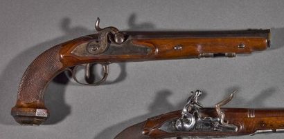 Pistolet à percussion d'officier. 
Canon...