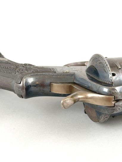 Revolver à broche de luxe, six coups, calibre...