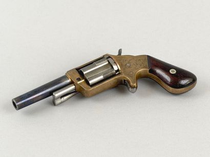 Revolver Slocum, cinq coups, calibre 32 annulaire....