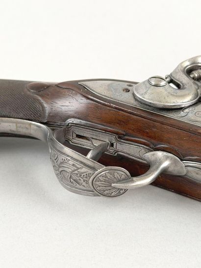 Pistolet à silex d'officier 
Canon rond,...