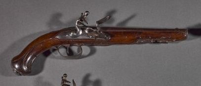 Pistolet à silex d'officier. 
Canon rond,...