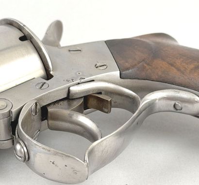 Revolver à broche système Javelle, six coups,...