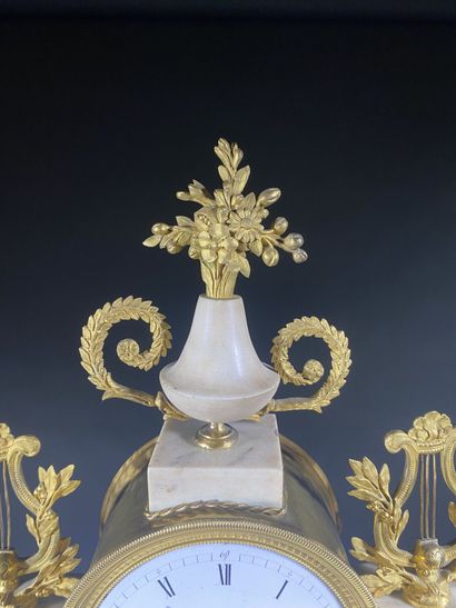 White and black marble pendulum clock with...
