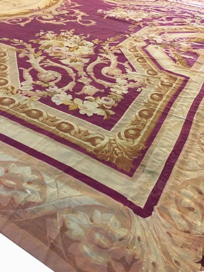 Tapis d'Aubusson, XIXe siècle, époque Napoléon...