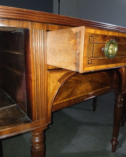 Grande table console dite 
