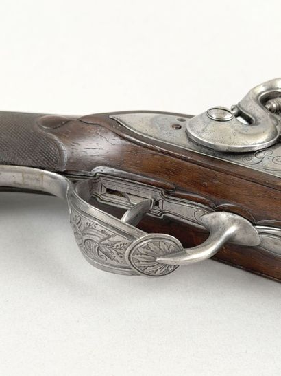 Pistolet à silex d'officier 
Canon rond,...