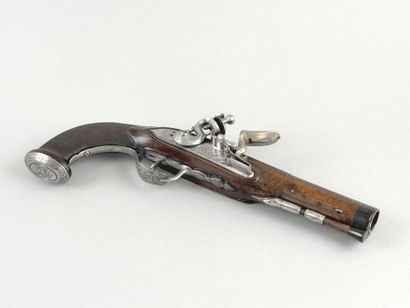 Pistolet à silex d'officier 
Canon rond,...