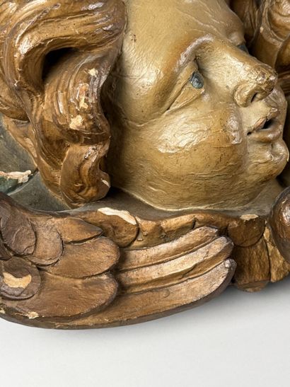 France, 19th century
Two cherub heads
Decorative...
