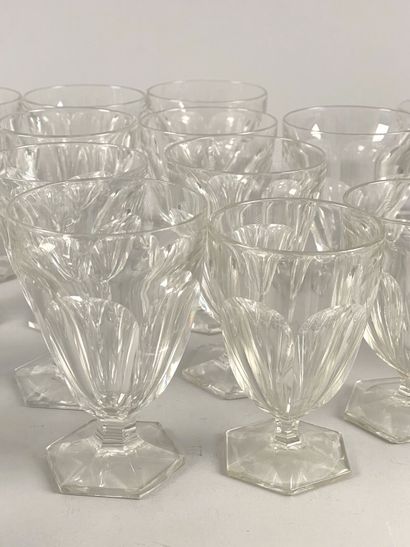 BACCARAT, Harcourt model
Extensive crystal...