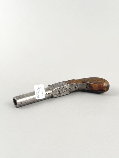 Paire de pistolets à coffre à percussion....
