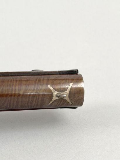 Pistolet à silex d'officier 
Canon rond,...