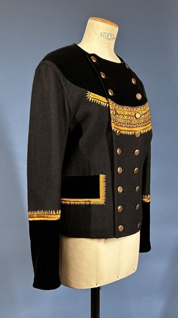 JEAN-PAUL GAULTIER FEMME 
Veste en drap noir,...