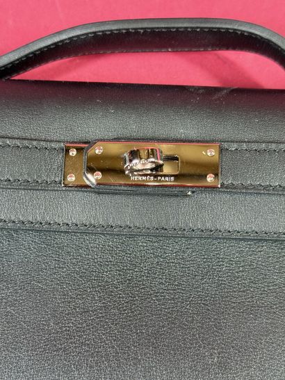 HERMÈS Paris Made in France 
Pochette en...
