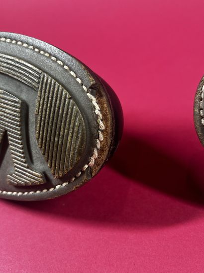J. M. WESTON 
Paire de derby golf en cuir...