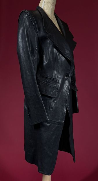 ANN DEMEULEMEESTER 
Veste 7/8e en cuir noir,...