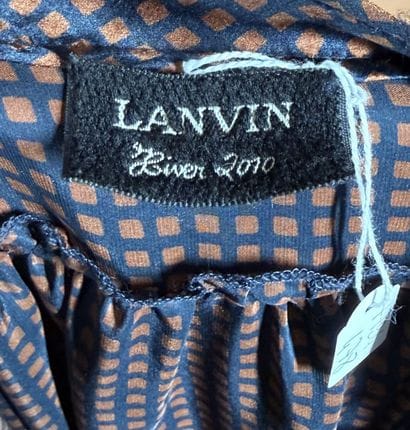 LANVIN Hiver 2010 
Robe mi-longue en satin...