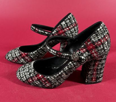 DOLCE & GABBANA
Paire d'escarpins en tweed...