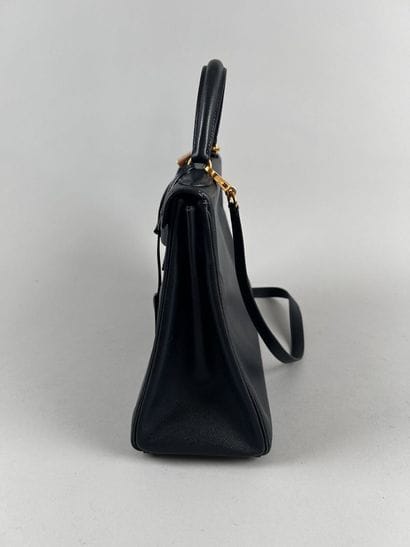 HERMÈS Paris Made in France 
Sac Kelly 32...