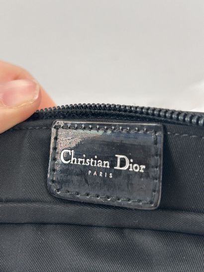 CHRISTIAN DIOR 
Sac du soir demi-lune en...