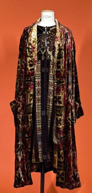ETRO
Robe longue en velours imprimé de rayure...