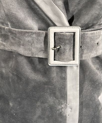 CHRISTIAN DIOR Boutique 
Trench coat en daim...