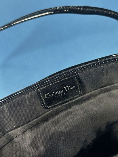 CHRISTIAN DIOR 
Sac du soir demi-lune en...