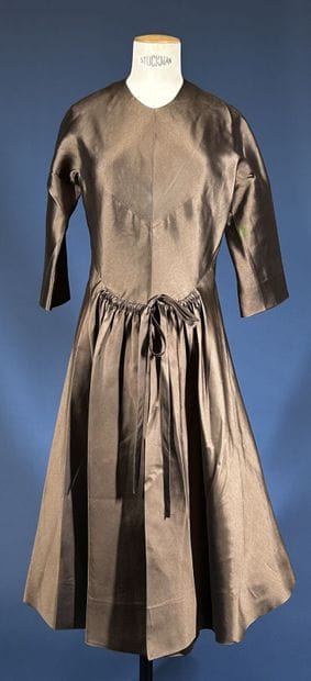 JACQUES GRIFFE Haute couture 
Robe en satin...