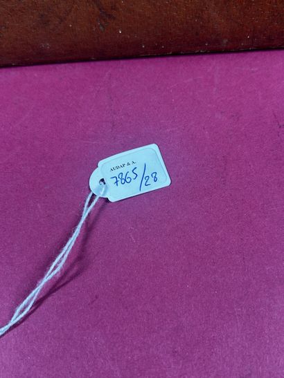 HERMÈS Paris
Sac en cuir beige, fermoir poussoir...