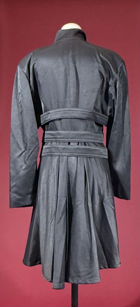 THIERRY MUGLER ACTIV 
Robe trench en coton...