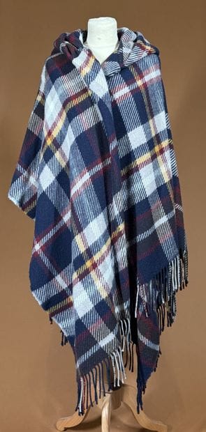 VIVIENNE WESTWOOD
Poncho à capuche à bords...