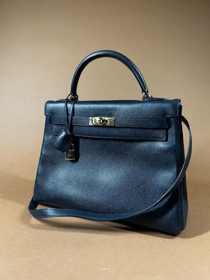 HERMÈS Paris Made in France 
Sac Kelly 32...