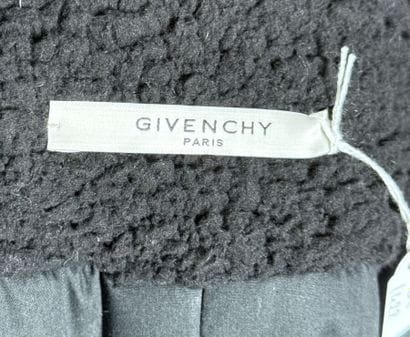GIVENCHY 
Blouson en toile enduite marron...