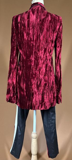 HAIDER ACKERMANN
Ensemble en velours frappé,...