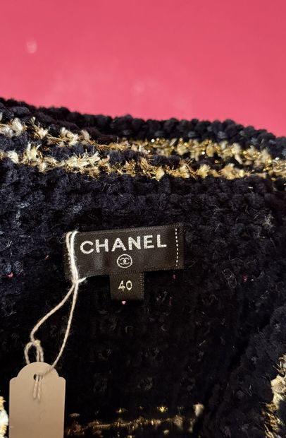 CHANEL 
Pull en lainage velours chenillé...