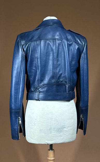 ALEXANDER McQUEEN 
Blouson perfecto en cuir...