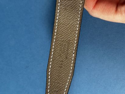 HERMÈS Paris Made in France
Fine ceinture...