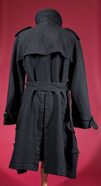 COMME DES GARCONS
Référence GT6C002
Trench...