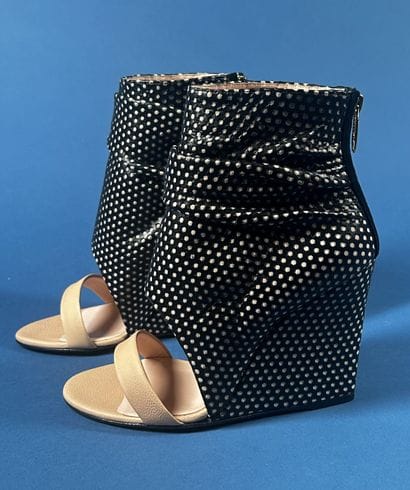 JEROME DREYFUS
Paire d'escarpins en cuir...