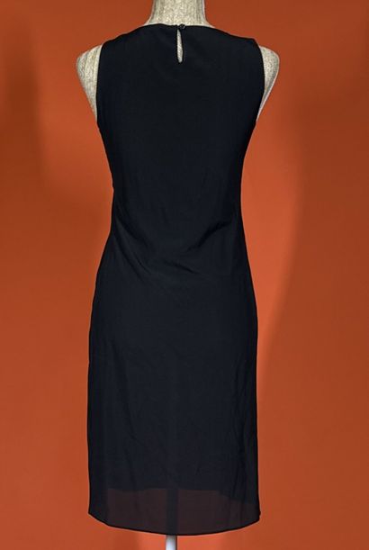 LOUIS VUITTON 
Robe longue pull en mailles...