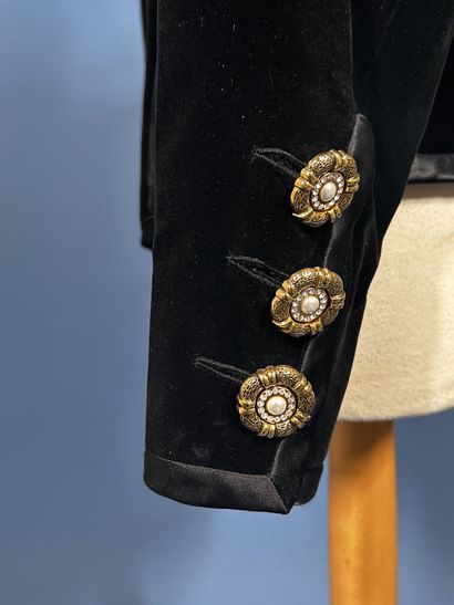 SAINT LAURENT RIVE GAUCHE 
Veste du soir...