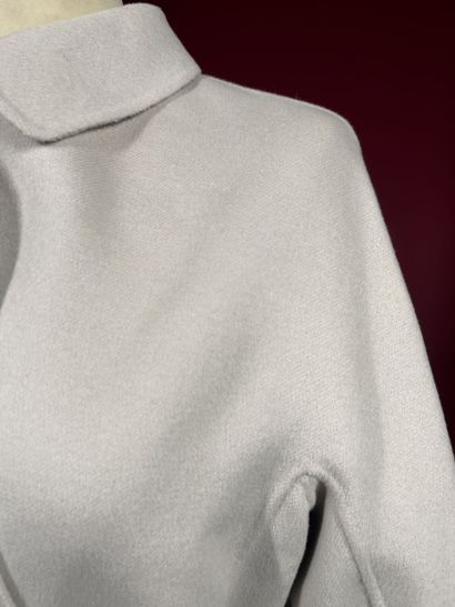 'S MAX MARA
Manteau en laine et angora crème...