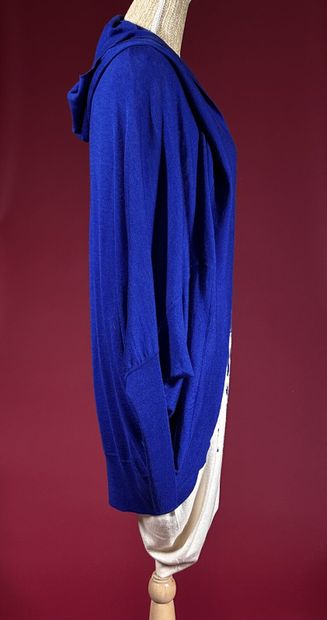 ALEXANDER McQUEEN 
Ensemble en cachemire,...