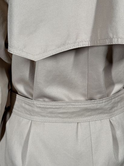 CÉLINE 
Trench coat en gabardine beigei,...
